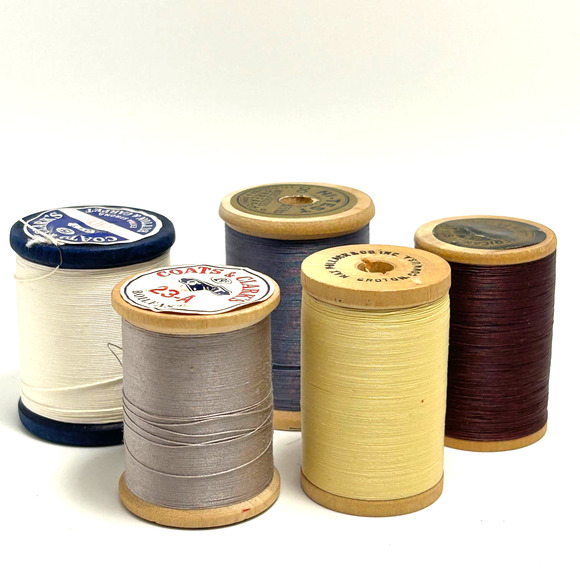 Vintage Thread On Wooden Spools Lot Of 30 - Picture 9 of 12